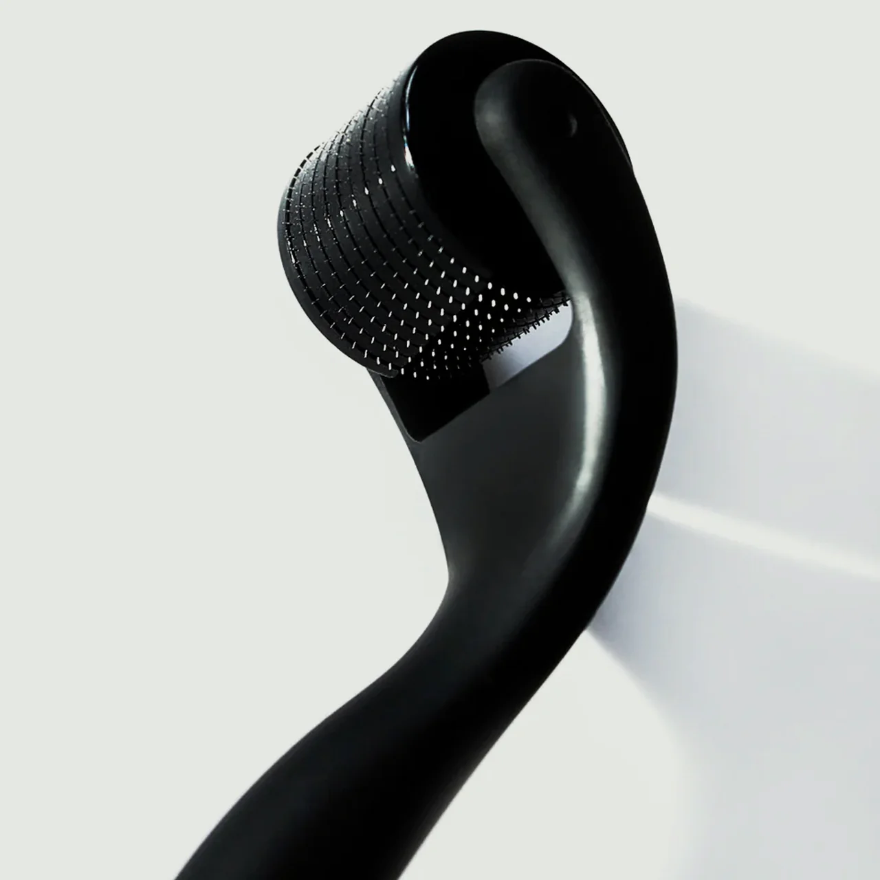 Dr. LEVY Switzerland The MicroSkin Roller - Image 3