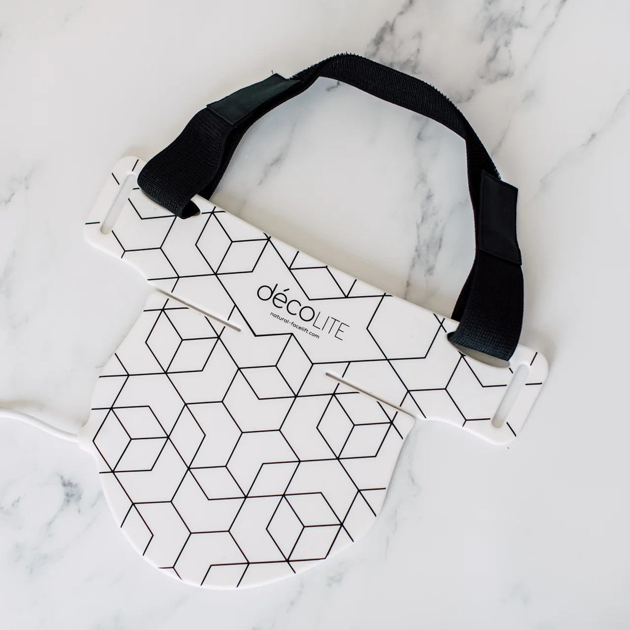 faceLITE decoLITE LED Décolletage and Neck Mask - Image 3