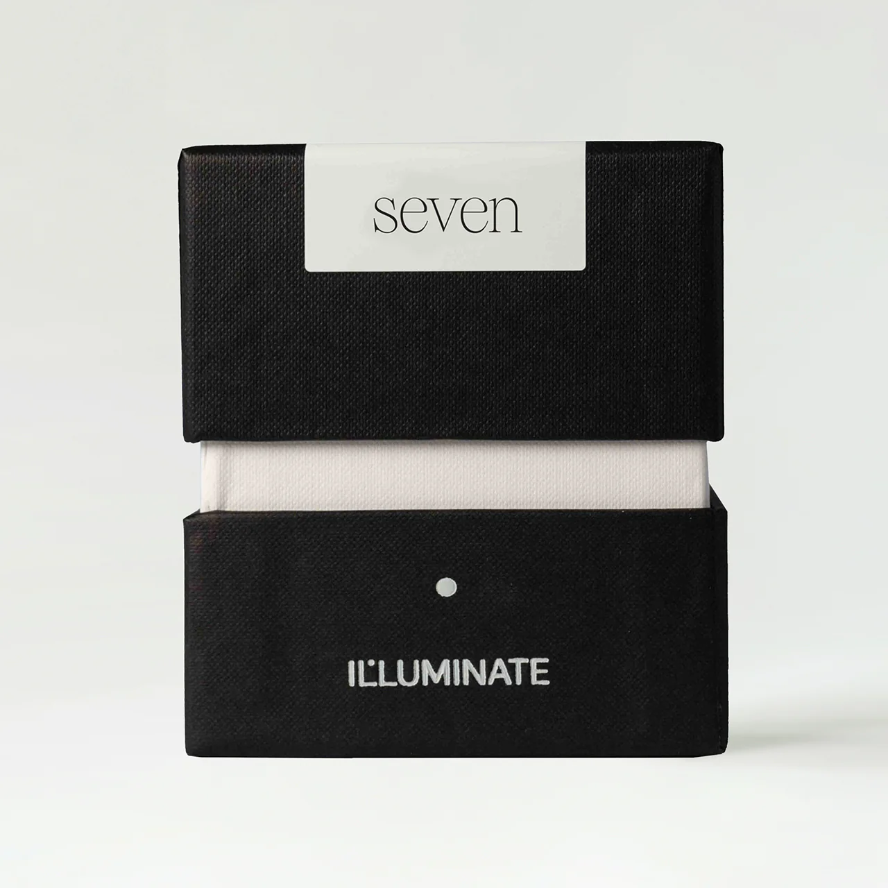 ILLUMINATE Candle Seven - Tomato Vine