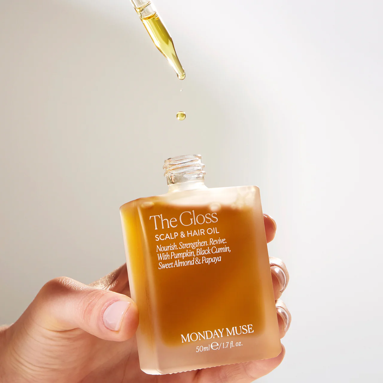 Monday Muse The Gloss - Scalp & Hair Density Oil - Image 5