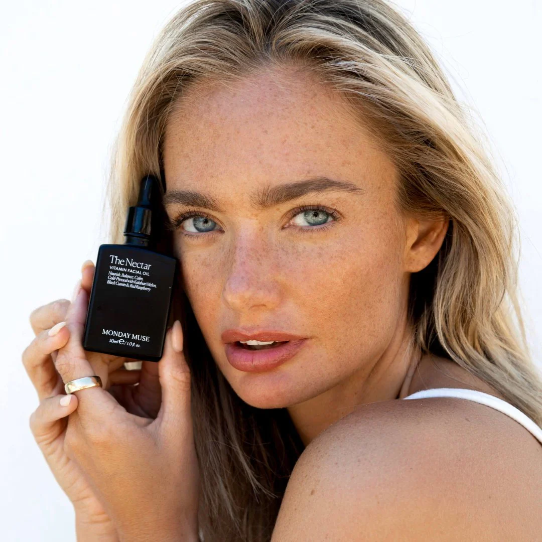 Monday Muse The Nectar - Vitamin Facial Oil - Image 4